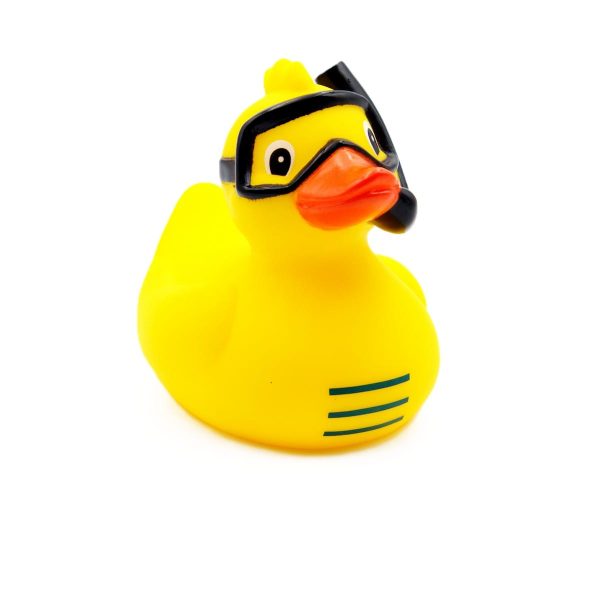 Snorkel badanka med dykarmask snett framifrån