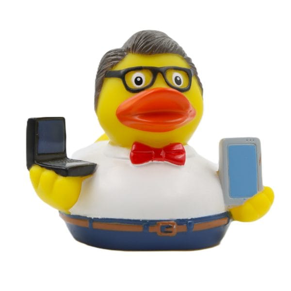 IT-support badanka med glasögon framifrån