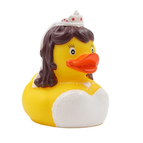 Brud Badanka snett framifrån med tiara